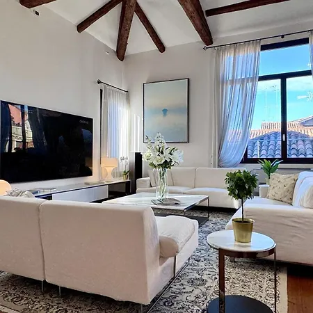 Le Masque Terrace Prestige 公寓 *