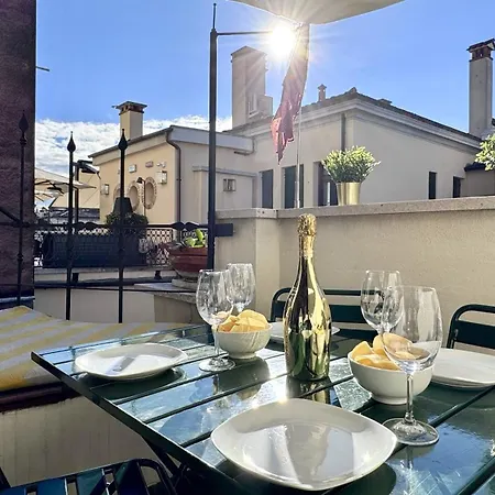 Le Masque Terrace Prestige Lejlighed *